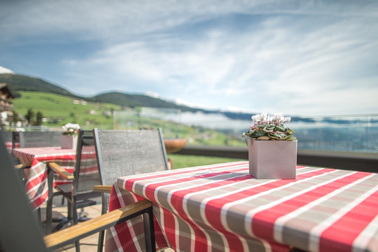Hotel Schoenblick Maranza Exterior photo